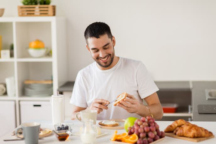 男性の体脂肪率を下げる方法：朝食を食べる