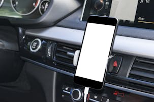 車用ドリンクホルダーのおすすめ15選 スマホが置ける おしゃれな飲み物入れ とは Smartlog