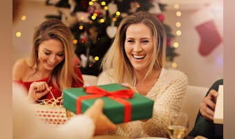 クリスマス女子会のプレゼント交換で...
