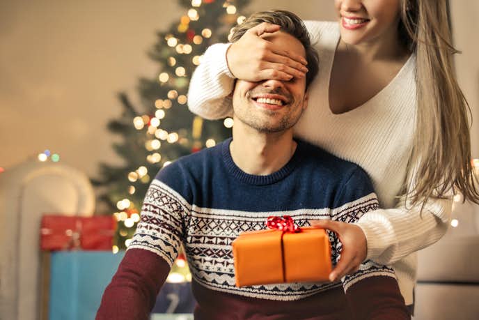 彼氏が喜ぶクリスマスプレゼント21 年代別で選ぶ男性に人気のギフト集 Smartlog 彼氏が喜ぶクリスマスプレゼント21 年代別で選ぶ男性に人気のギフト集 Smartlog