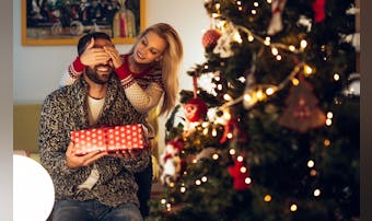 40代旦那が喜ぶクリスマスプレゼントランキング｜夫へ贈る人気ギフト