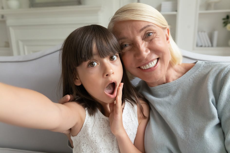 老け顔アプリのおすすめ5選 未来の顔をシュミレーションできる人気アプリとは Smartlog 老け顔アプリのおすすめ5選 未来の顔をシュミレーションできる人気アプリとは Smartlog