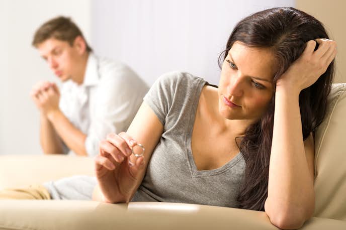 離婚を後悔する男女の理由 離婚前の確認事項 後悔した後の復縁方法とは Smartlog 離婚を後悔する男女の理由 離婚前の確認事項 後悔した後の復縁方法とは Smartlog
