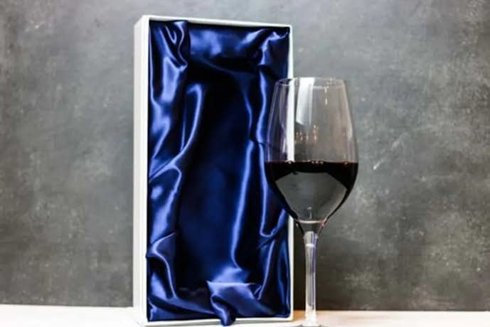 名入れグラスのおすすめ：プレミアムギフト嵐 クリスタルワイングラス.jpg