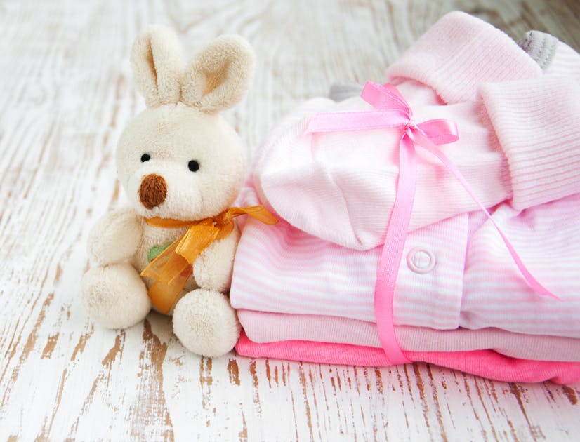 出産祝いで喜ばれるベビー服 女の子 男の子に似合うプレゼント特集 Smartlog