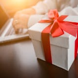 男性が喜ぶ成人祝いのプレゼントランキング|...
