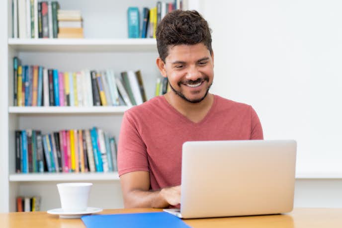 モテないブス男の特徴や性格とは ブサイクでもモテる男性になる方法を解説 Smartlog モテないブス男の特徴や性格とは ブサイクでもモテる男性になる方法を解説 Smartlog