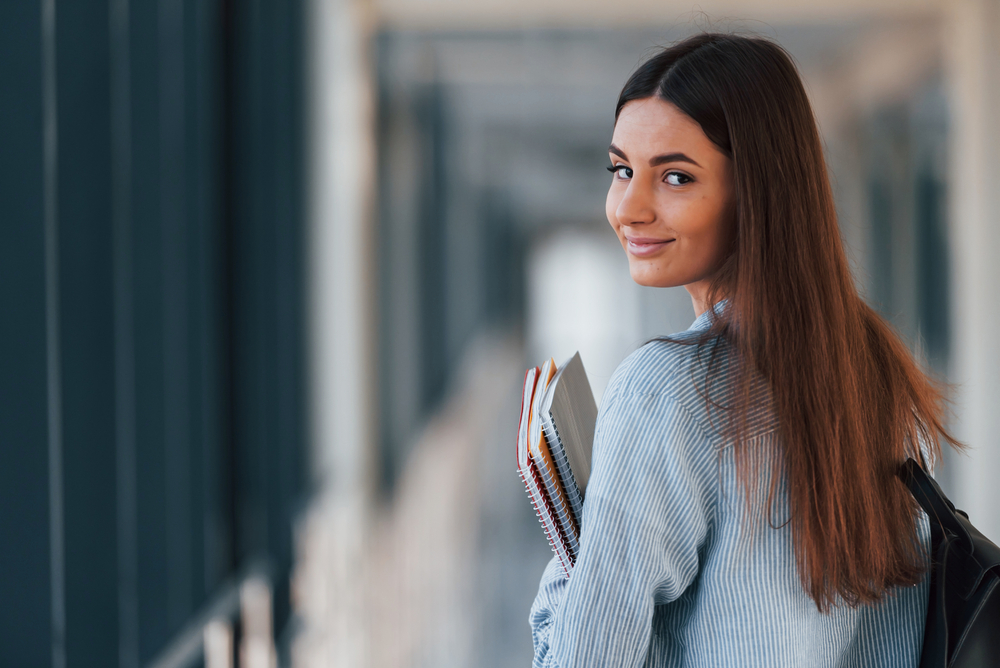 昔に戻りたい 昔は楽しかった と過去ばかり振り返る人の心理やきっかけとは Smartlog