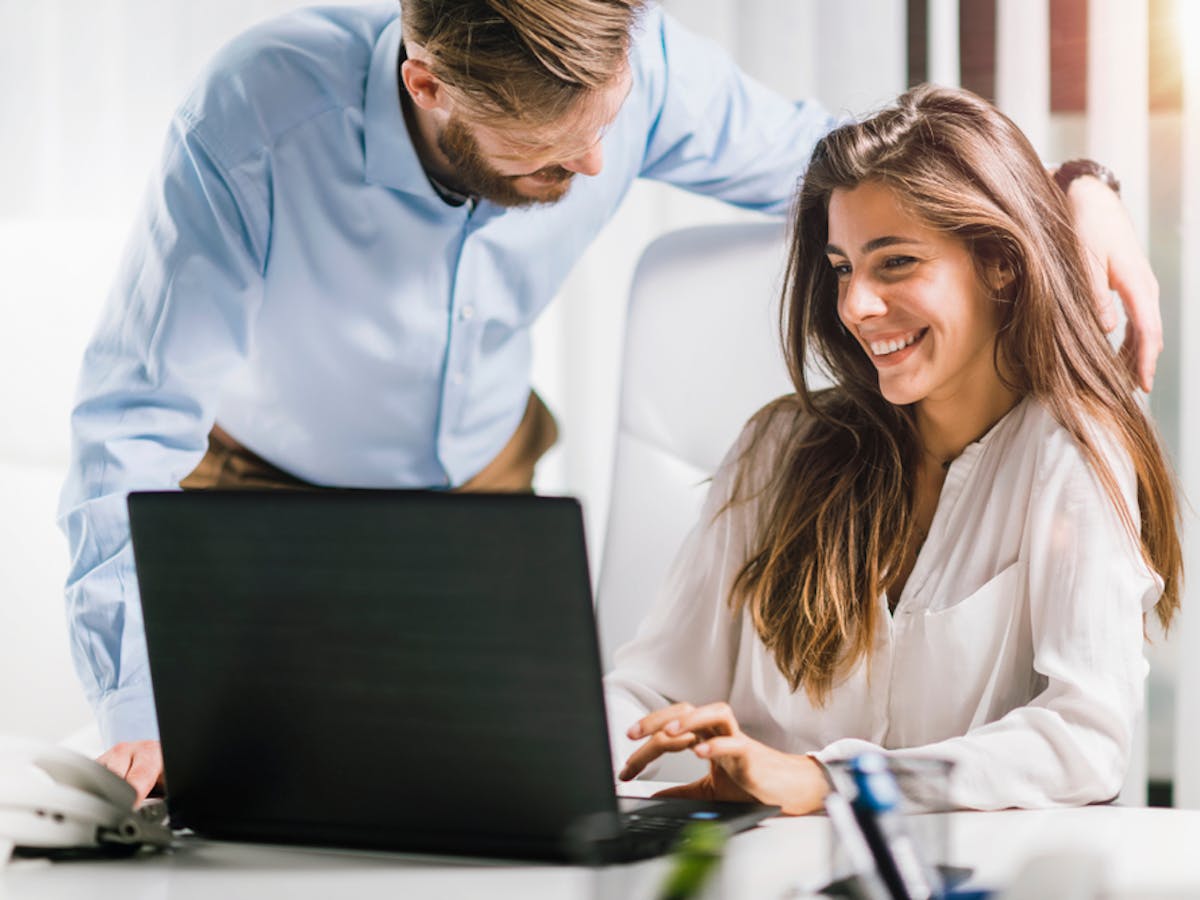 男性が 抱きたい と思う女性の特徴 色っぽくて魅力的な抱きたい女の共通点とは Smartlog 男性が 抱きたい と思う女性の特徴 色っぽくて魅力的な抱きたい女の共通点とは Smartlog