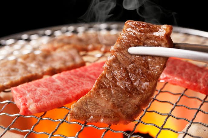 ダイエット中の焼肉はあり 低カロリーの部位 太りにくい食べ方を解説 Smartlog ダイエット中の焼肉はあり 低カロリーの部位 太りにくい食べ方を解説 Smartlog
