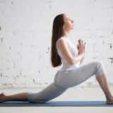 O脚の原因を改善するストレッチ。即効で姿勢を矯正する簡単な柔軟体操メニューとは?