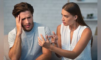 「旦那が浮気してるかも…」夫が怪し...