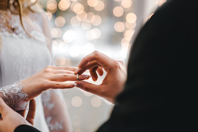 結婚の意味は 結婚する理由がわからない男女の本音 結婚のメリットを解説 Smartlog