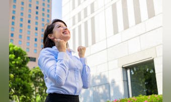 達成感の意味とは?達成感を得るメリ...
