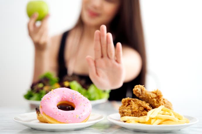 ダイエット中の食事制限のコツ｜おすすめの減量メニューも大公開！ | Smartlog