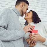 同棲から結婚に踏み切るタイミングはどのくら...