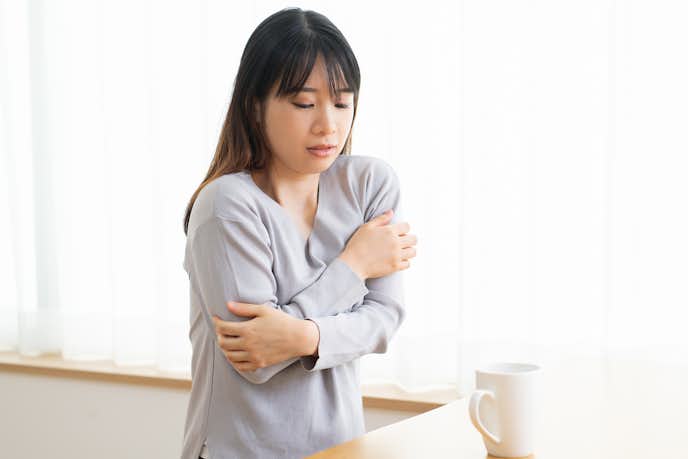 斜角筋の効果的なストレッチメニュー 首回りの筋膜リリース体操とは Smartlog 斜角筋の効果的なストレッチメニュー 首回りの筋膜リリース体操とは Smartlog