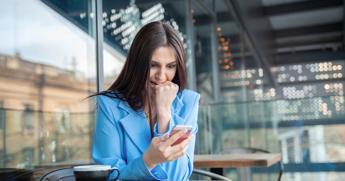 彼女がイライラしてる時の対処法 怒っている恋人への上手な対応を解説 Smartlog 彼女がイライラしてる時の対処法 怒っている恋人への上手な対応を解説 Smartlog