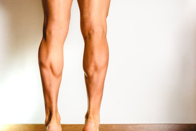 ふくらはぎが固くて太い原因とは むくみや筋肉のコリを解消して細くする方法を解説 Smartlog ふくらはぎが固くて太い原因とは むくみや筋肉のコリを解消して細くする方法を解説 Smartlog