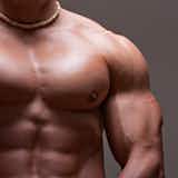 大胸筋内側がスカスカな原因とは?筋肉をつけて胸板のへこみをなくすコツを解説!