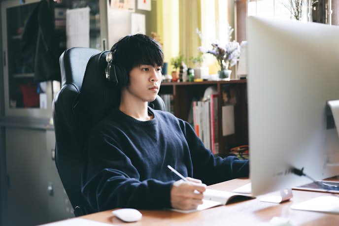 前向きになれる言葉25選 落ち込んだ時に心から元気が出る言葉とは Smartlog 前向きになれる言葉25選 落ち込んだ時に心から元気が出る言葉とは Smartlog