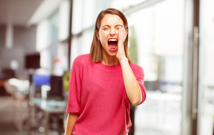 感情の起伏が激しい人の特徴 原因 気分に波がある男女が喜怒哀楽をコントロールする方法 Smartlog 感情の起伏が激しい人の特徴 原因 気分に波がある男女が喜怒哀楽をコントロールする方法 Smartlog