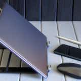 縦置きノートパソコンスタンドのおすすめ10選。立てて収納する1台・複数台向け商品を紹介!