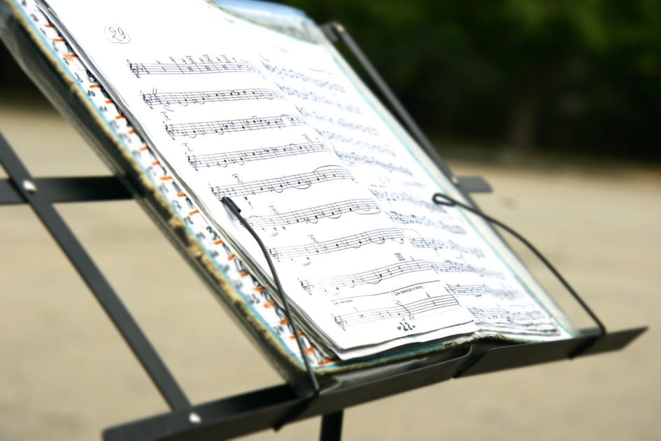 譜面台のおすすめ集 コンパクトでおしゃれな人気の譜面スタンドを大公開 Smartlog