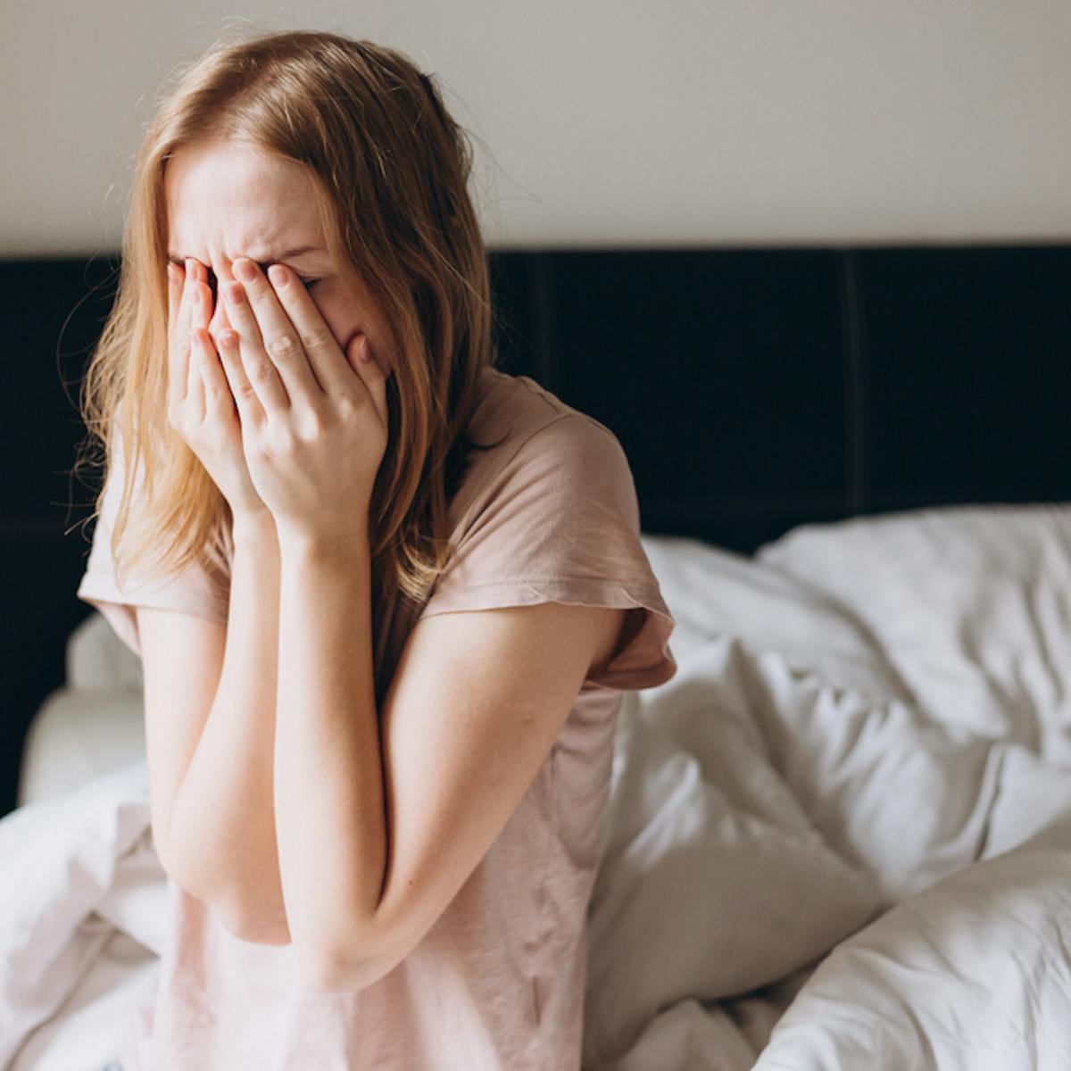 悲しい時の対処法 辛い気持ちを乗り越えて前向きになる方法とは Smartlog 悲しい時の対処法 辛い気持ちを乗り越えて前向きになる方法とは Smartlog