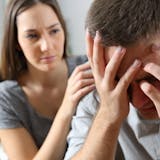 体調を心配してくれる女性って脈あり?好意が...