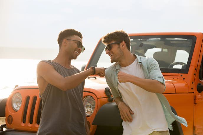 彼女より友達優先な彼氏の7つの心理 愛が冷める前に改善させる対処法とは Smartlog 彼女より友達優先な彼氏の7つの心理 愛が冷める前に改善させる対処法とは Smartlog