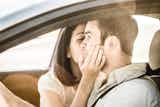 車でのキスが成功する最高のタイミング7つ。絶対に守るべき注意点も解説
