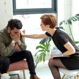 自己嫌悪の意味とは?陥りやすい人の7つの特...