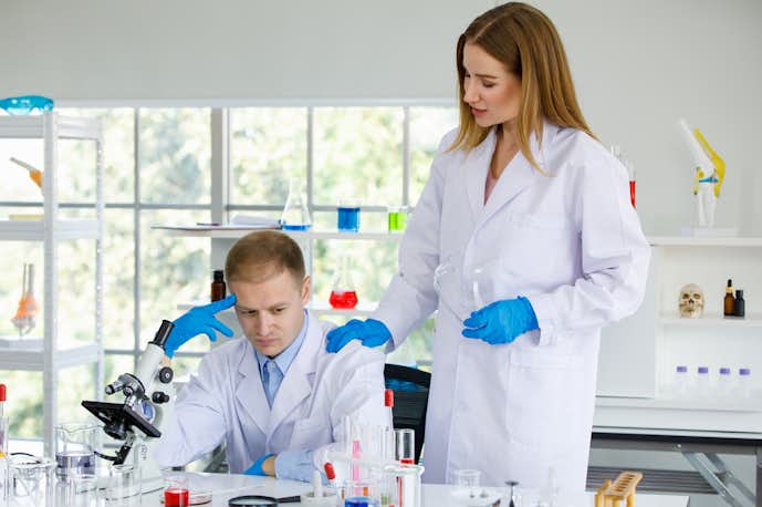 体調を心配してくれる女性って脈あり 好意があるか分かる4つの行動パターン Smartlog 体調を心配してくれる女性って脈あり 好意があるか分かる4つの行動パターン Smartlog