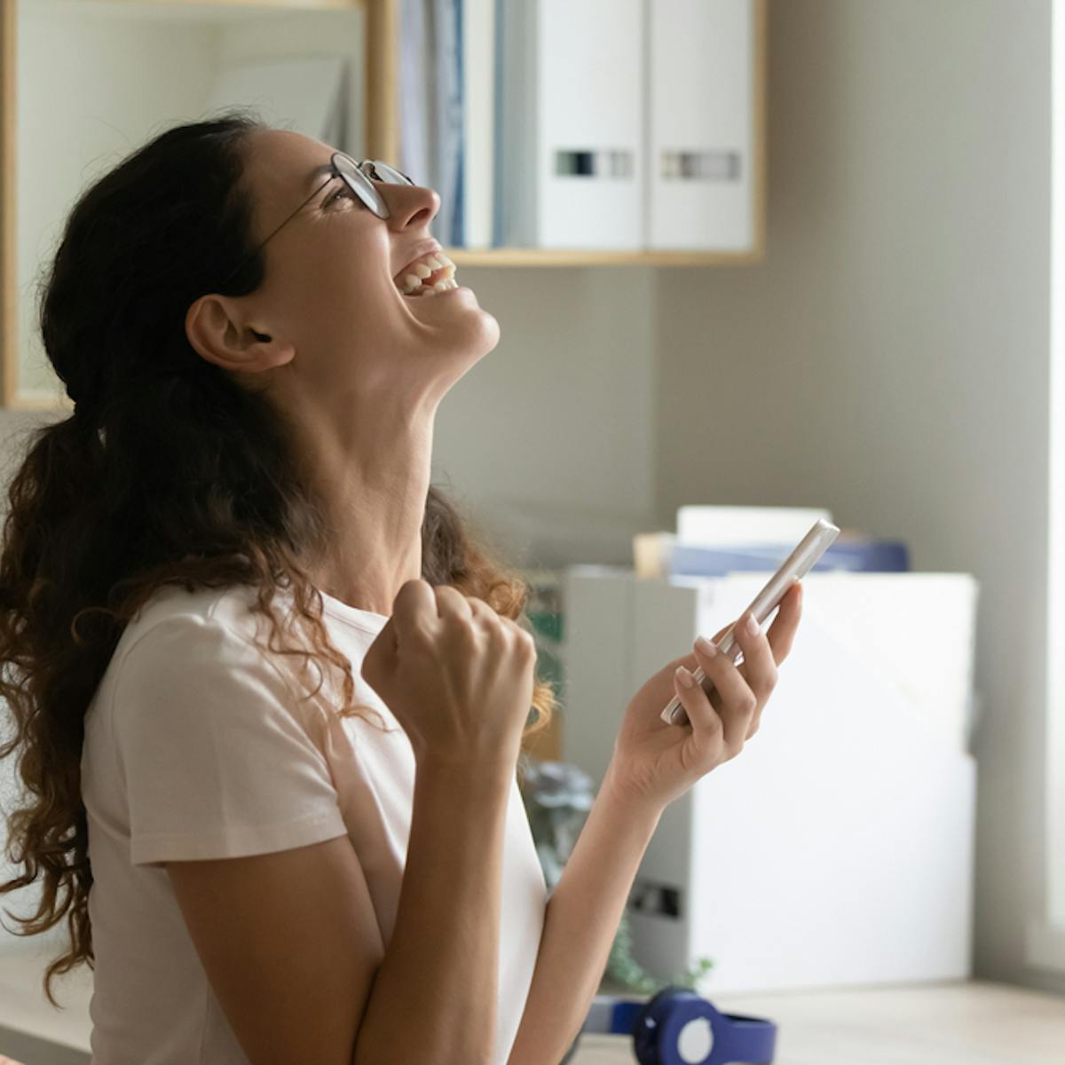 診断 笑い上戸な男女の 10の特徴 好印象な笑い方になるコツとは Smartlog 診断 笑い上戸な男女の 10の特徴 好印象な笑い方になるコツとは Smartlog