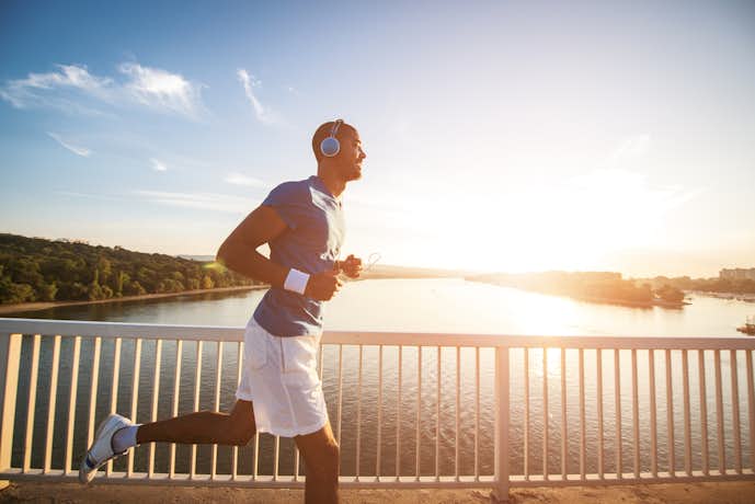 男性が太もも痩せするためにおすすめな有酸素運動メニュー1. ジョギング