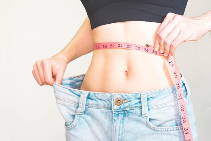 1ヶ月で腹筋を割る方法｜男性にも女性にも効果的な食事法＆筋トレメニューを大公開！ | Smartlogボディメイク by Smartlog