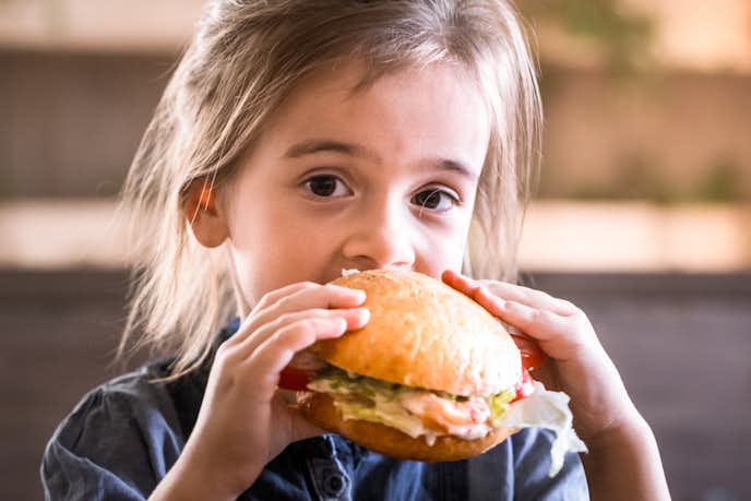 子供のダイエット方法 簡単に肥満を改善できる運動 食事法を紹介 Smartlog 子供のダイエット方法 簡単に肥満を改善できる運動 食事法を紹介 Smartlog