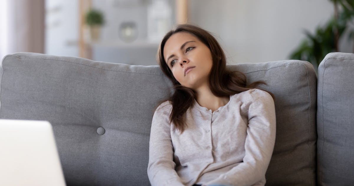 頭から離れない人がいる心理とは?特定の人が忘れられない時の対処法を紹介 Smartlog 頭から離れない人がいる心理とは?特定の人が忘れられない時の対処法を紹介 Smartlog