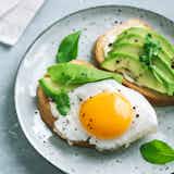 筋トレには卵が効果的。トレーニングへのメリットやおすすめの食べ方を紹介！