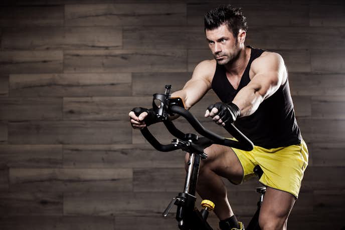 男性が太もも痩せするためにおすすめな有酸素運動メニュー3. エアロバイク