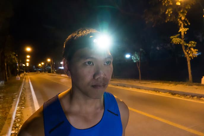 ランニング用ライトのおすすめ人気ランキング 夜でも安心して走れるアイテムとは Smartlog