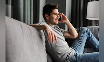 異性に物をあげる男性の心理とは プレゼントを送る男の本音を大公開 Smartlog 異性に物をあげる男性の心理とは プレゼントを送る男の本音を大公開 Smartlog