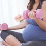 妊婦におすすめの筋トレ法｜無理なくできるマタニティトレーニングを解説！
