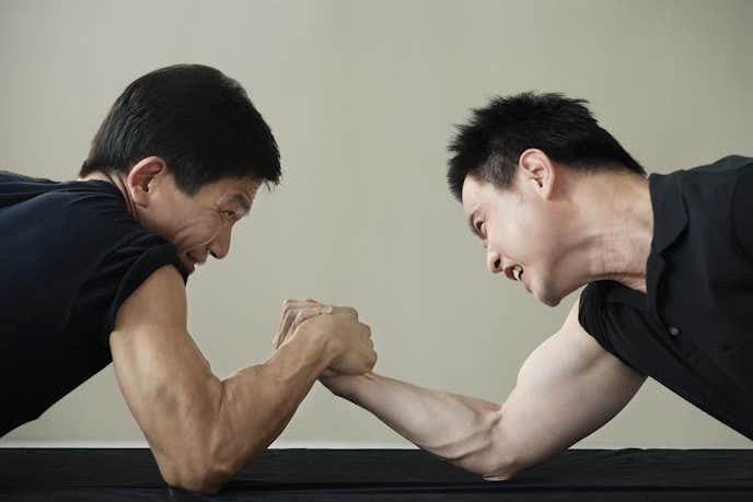 腕相撲で使う筋肉部位 アームレスリングで勝つ筋トレメニューを解説 Smartlog