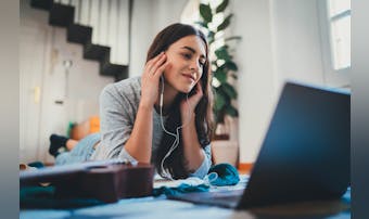 幸せになってほしい と思う心理とは 相手の幸せを願う時にとるべき行動も紹介 Smartlog 幸せになってほしい と思う心理とは 相手の幸せを願う時にとるべき行動も紹介 Smartlog