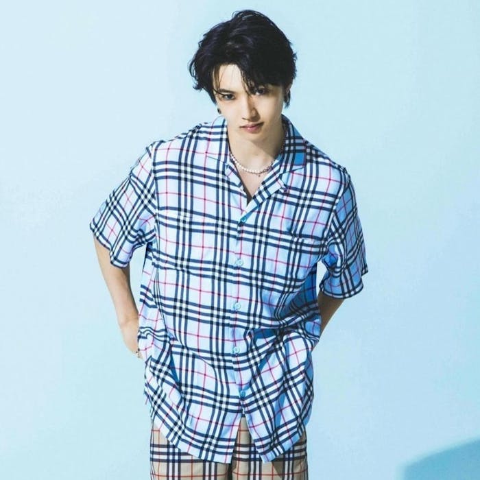 Exile 佐藤大樹が着用する チェックシャツ ブランドと着こなし解説 Smartlog Exile 佐藤大樹が着用する チェックシャツ ブランドと着こなし解説 Smartlog