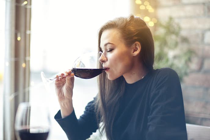 ダイエット中でも太りにくいワインの飲み方 おすすめのおつまみも紹介 Smartlog ダイエット中でも太りにくいワインの飲み方 おすすめのおつまみも紹介 Smartlog