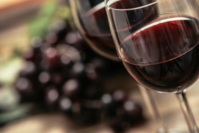 太らないワインの飲み方_白ワインやスパークリングワインよりも、赤ワインを選ぶ