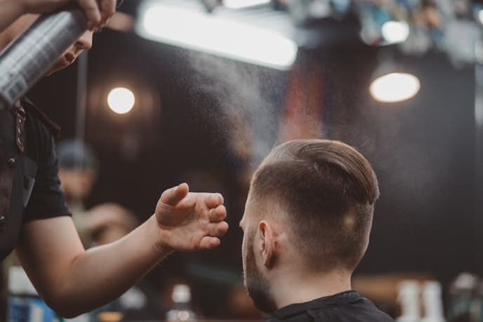 スプレーワックスのおすすめ5選 メンズ向けの人気スタイリング剤を大公開 Smartlog スプレーワックスのおすすめ5選 メンズ向けの人気スタイリング剤を大公開 Smartlog